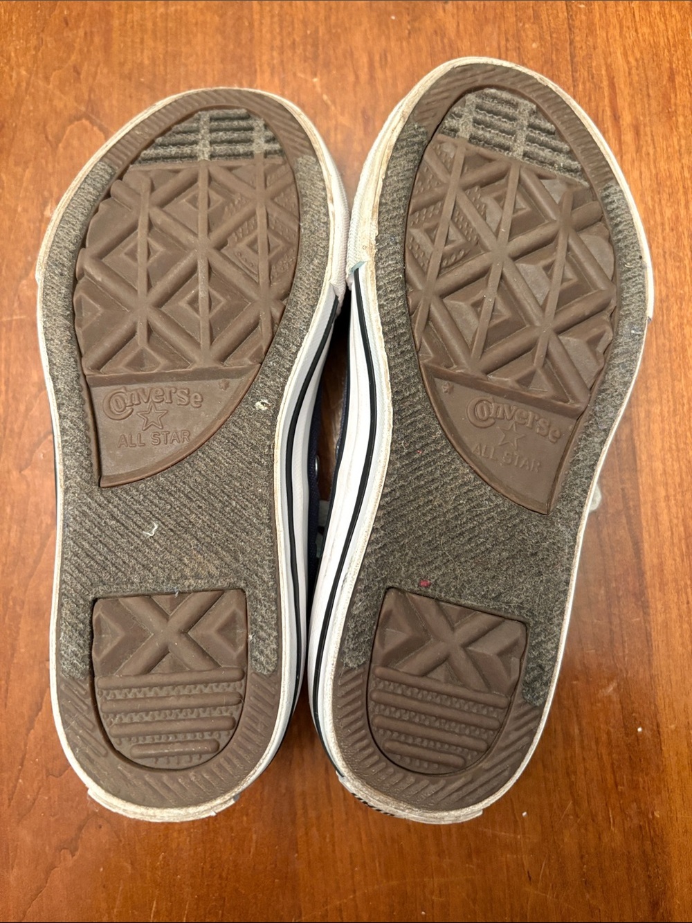 Converse Kids Low-Top Sneakers in Navy and White - Picture 2 of 9